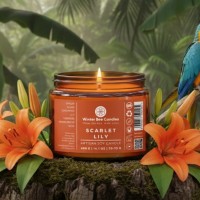 Świeca sojowa Winter Bee Candles - Scarlet Lily - 400g